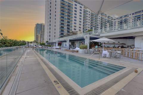 2301 Collins Ave Ph22, Miami Beach FL - photo 21 of 44