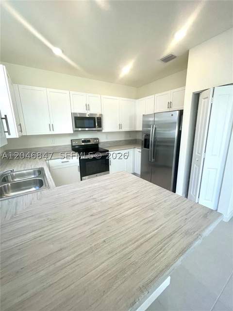 3338 W 112th St, Hialeah FL - photo 14 of 46