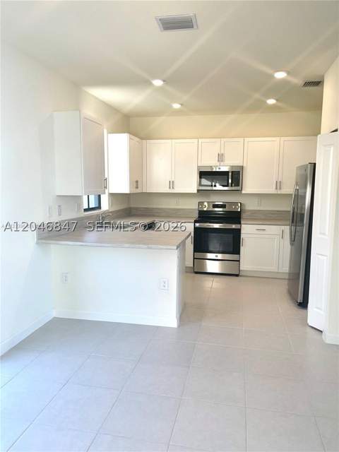3338 W 112th St, Hialeah FL - photo 16 of 46