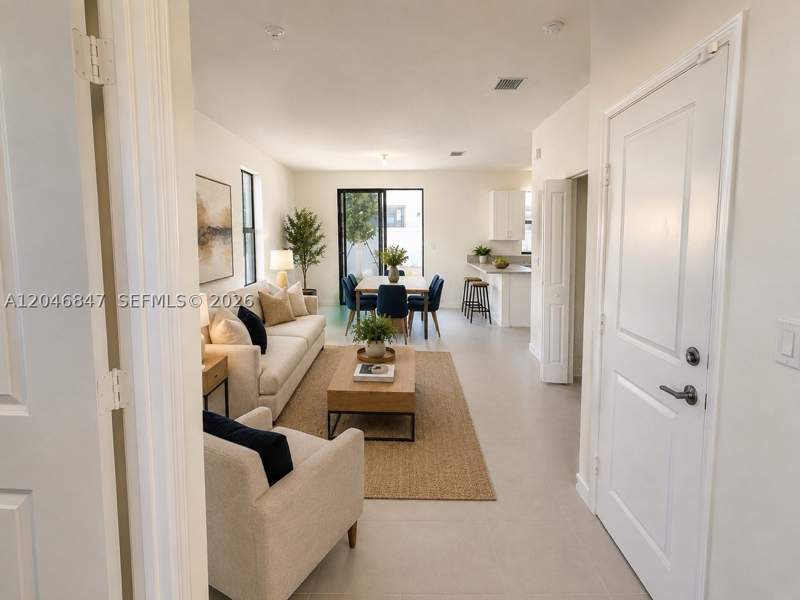 3 bedroom Townhouse at 3338 W 112th St, Aquabella North Replat, Hialeah — photo 4
