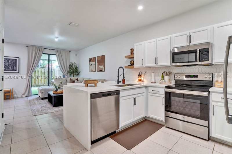 3 bedroom Townhouse at 25341 SW 115th Ct, Coco Palm Estates, Homestead — photo 1