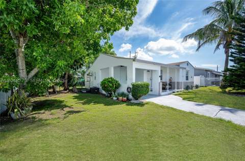 2371 NW 85th St, Miami FL - photo 9 of 31