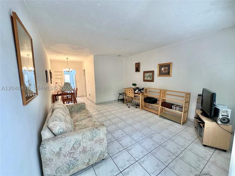 0 bedroom Condominium at 8132 Harding Ave 6, The Beverly Arms Condo, Miami Beach — photo 3