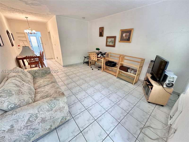 0 bedroom Condominium at 8132 Harding Ave 6, The Beverly Arms Condo, Miami Beach — photo 4