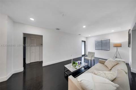6541 SW 18th St, West Miami FL - photo 12 of 35