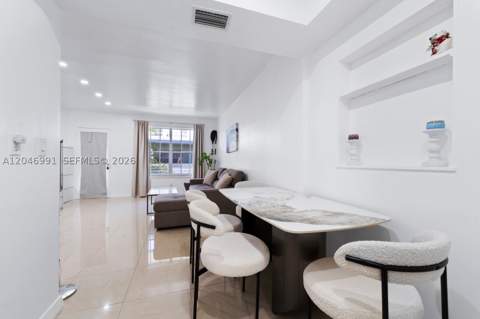 8550 Byron Ave 2H, Miami Beach FL - photo 12 of 29