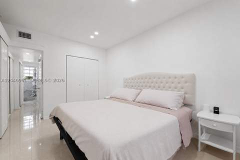 8550 Byron Ave 2H, Miami Beach FL - photo 17 of 29
