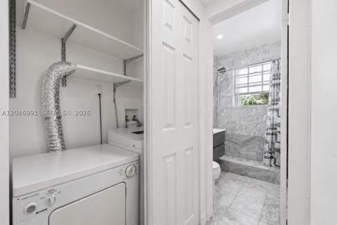 8550 Byron Ave 2H, Miami Beach FL - photo 20 of 29