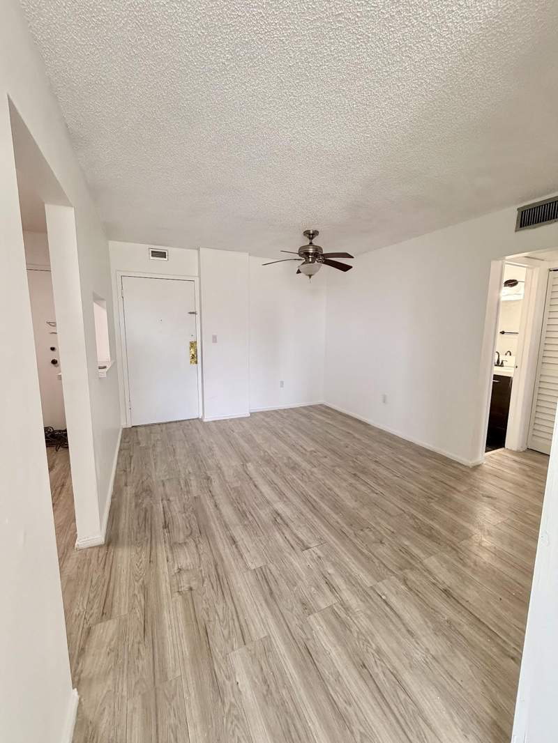 1 bedroom Condominium at 12500 NE 15th Avenue 516, Three Horizons East Condo, North Miami — photo 4