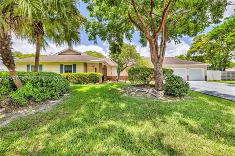 14630 SW 147th Ct, Miami FL - photo 13 of 26