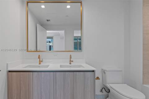 77 SE 5th St. 1905, Miami FL - photo 16 of 44