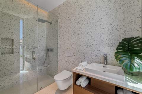 3045 N Bay Rd, Miami Beach FL - photo 20 of 47