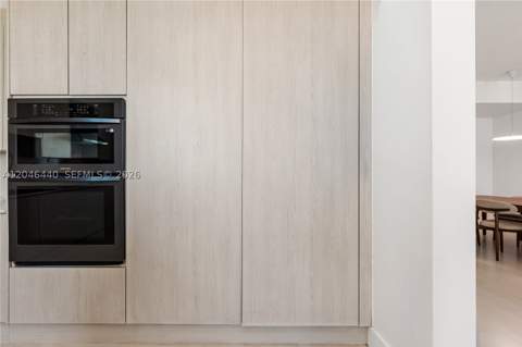 300 S Pointe Dr 907, Miami Beach FL - photo 19 of 82