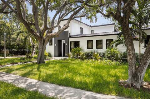 3303 Halissee St, Coconut Grove FL - photo 23 of 37