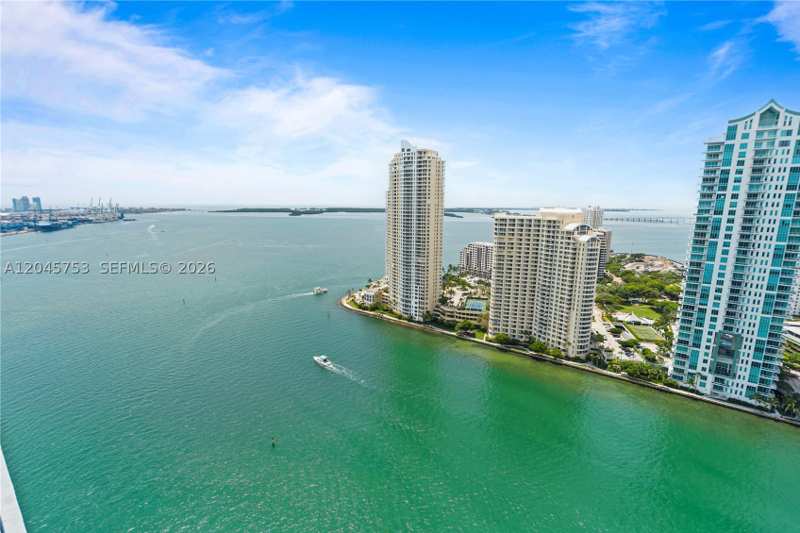 1 bedroom Condominium at 335 S Biscayne Blvd 3503, One Miami East Condo, Miami — photo 1