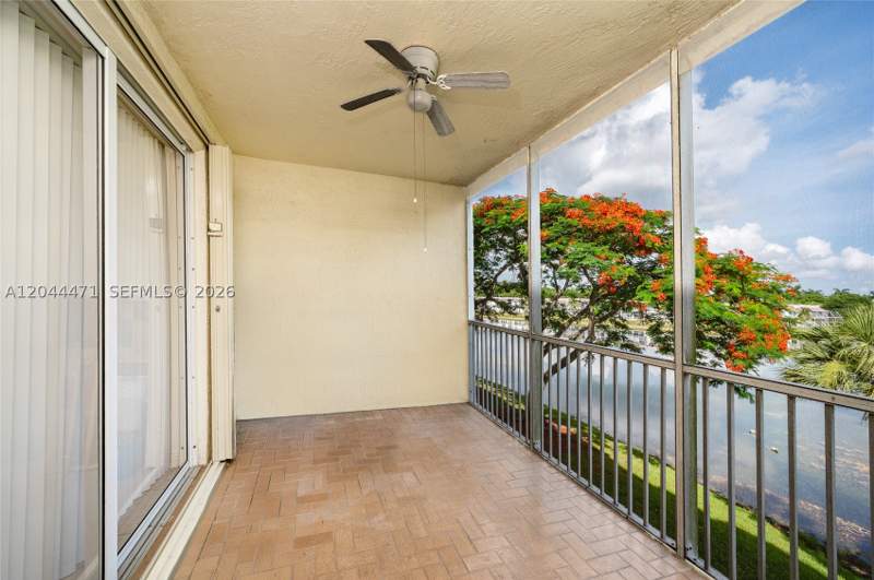 3 bedroom Condominium at 10750 NW 66th St 312, Captiva Condo B, Doral — photo 3