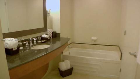 18001 Collins Ave 708, Sunny Isles Beach FL - photo 10 of 19