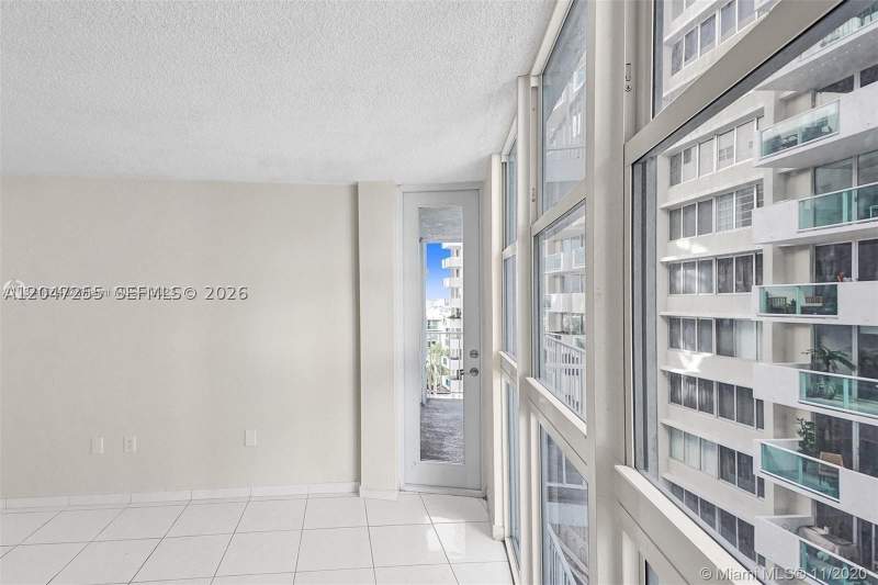 1 bedroom Condominium at 1228 West Ave 613, Bayview Terr Condo, Miami Beach — photo 2
