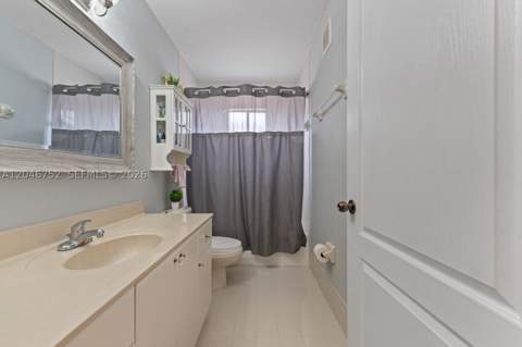 3539 W 76th St 6, Hialeah FL - photo 21 of 28