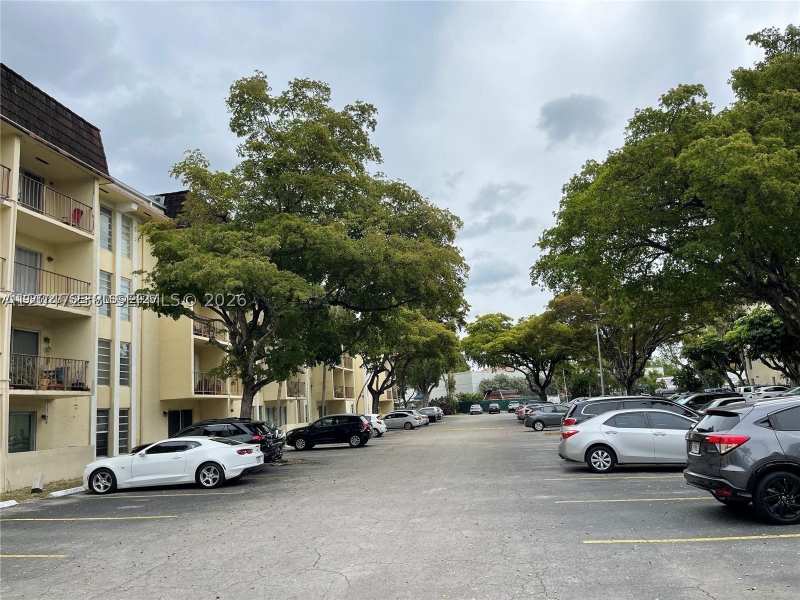 1 bedroom Condominium at 12035 NE 2nd Ave A209, Capri Gardens Condo, North Miami — photo 1