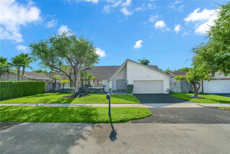 3 bedroom SingleFamilyResidence at 9833 SW 133rd Pl, Calusa Club Estates 5th A, Miami — photo 1