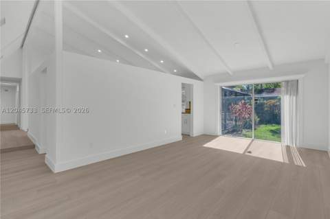 9833 SW 133rd Pl, Miami FL - photo 9 of 40