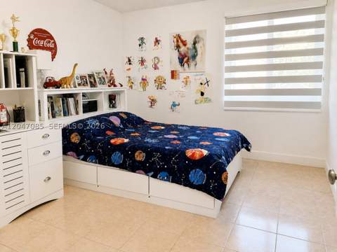 17324 NW 63rd Ave, Hialeah FL - photo 15 of 35