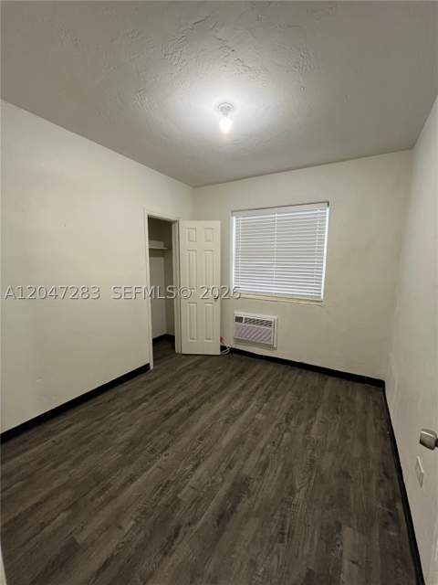 733 NW 4th Ave, Miami FL - photo 10 of 14