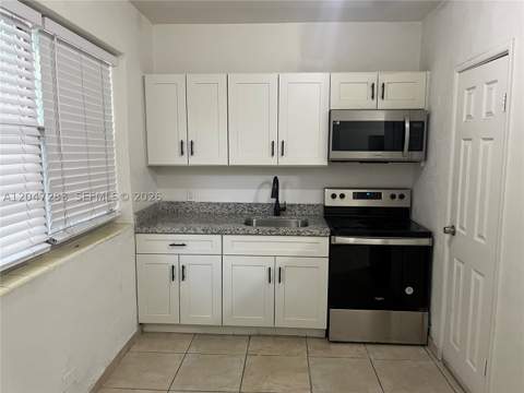 733 NW 4th Ave, Miami FL - photo 12 of 14