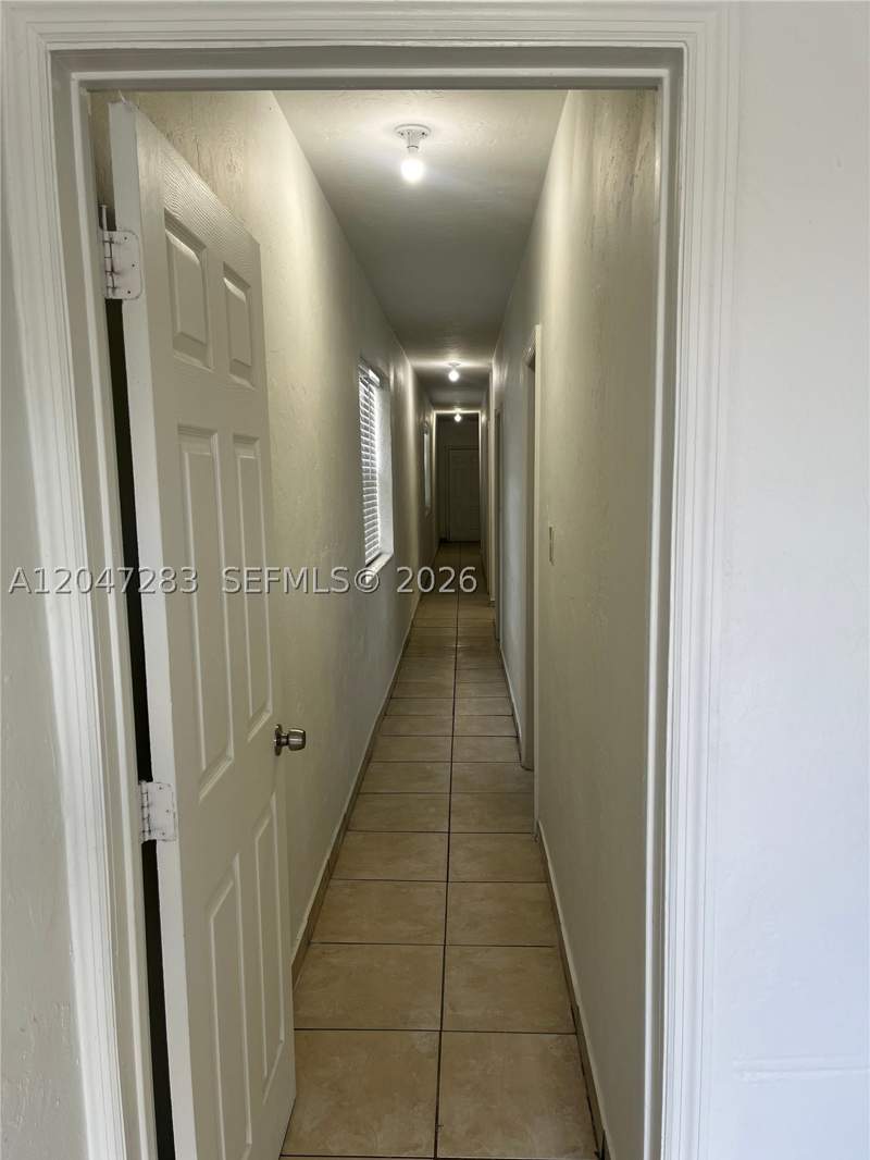 4 bedroom SingleFamilyResidence at 733 NW 4th Ave, Miami North, Miami — photo 5