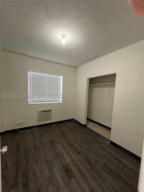733 NW 4th Ave, Miami FL - photo 6 of 14