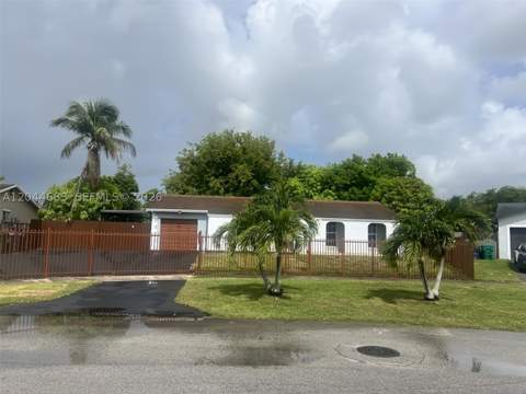 26080 SW 132nd Pl, Homestead FL - photo 14 of 17