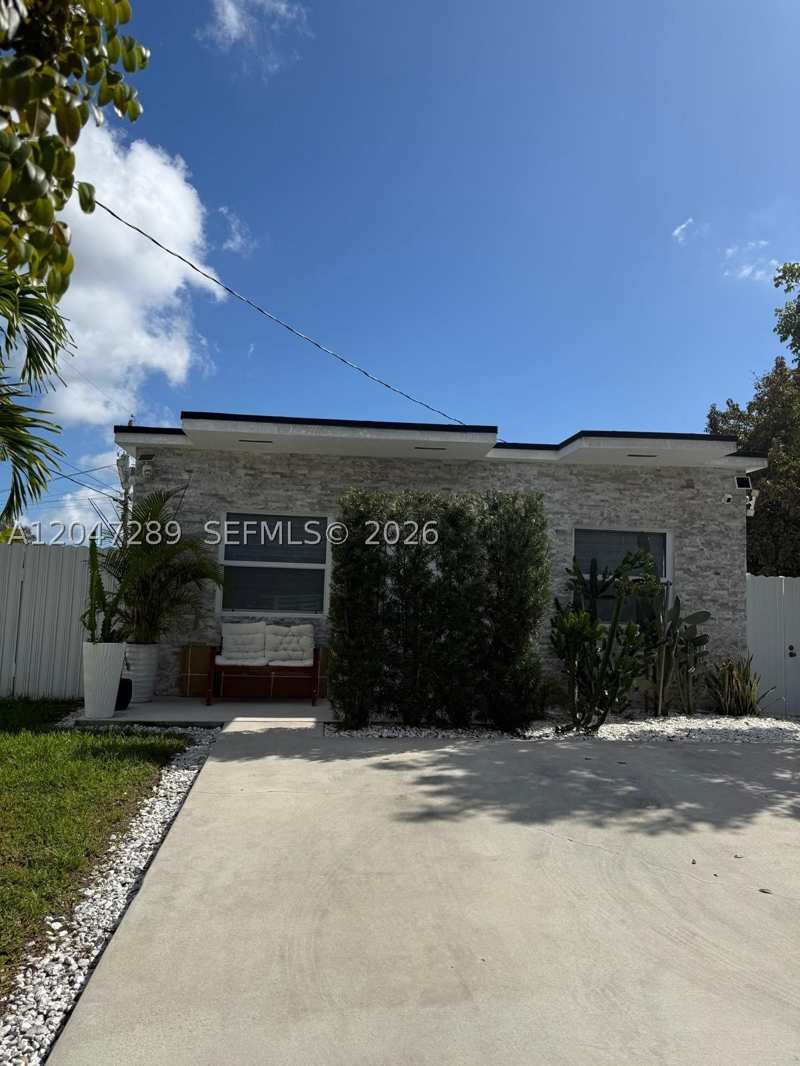 3 bedroom SingleFamilyResidence at 5629 NW 31st Ave, Hialeah Heights, Miami — photo 1