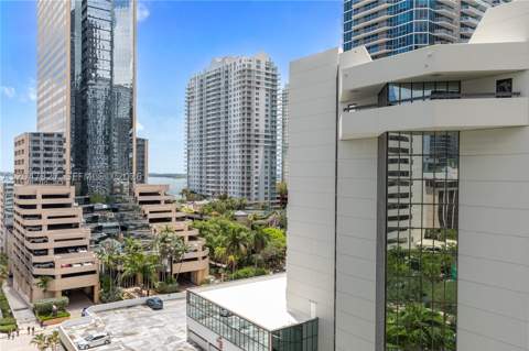 951 Brickell Ave 1011, Miami FL - photo 16 of 37