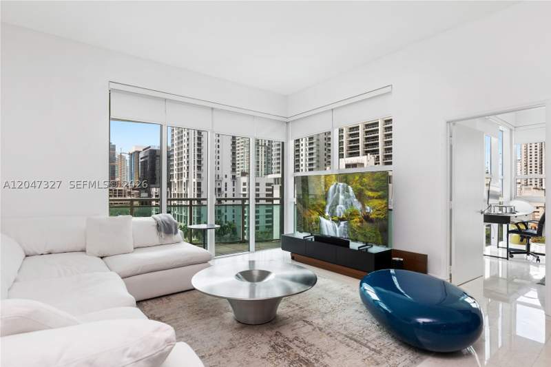 2 bedroom Condominium at 951 Brickell Ave 1011, The Plaza 901 Brickell Co, Miami — photo 2
