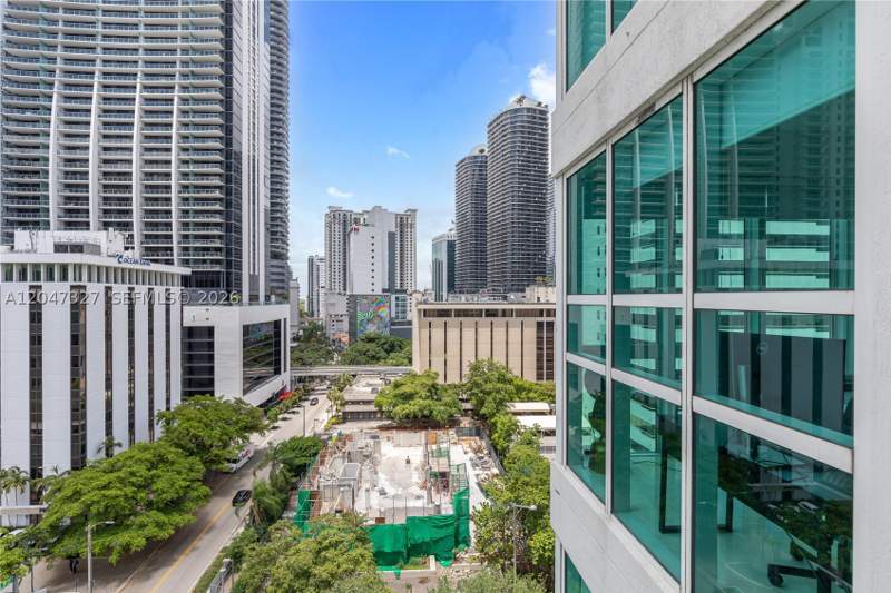 2 bedroom Condominium at 951 Brickell Ave 1011, The Plaza 901 Brickell Co, Miami — photo 4