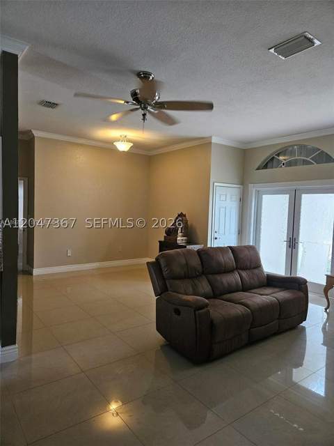 2635 SE 4th Pl, Homestead FL - photo 7 of 27