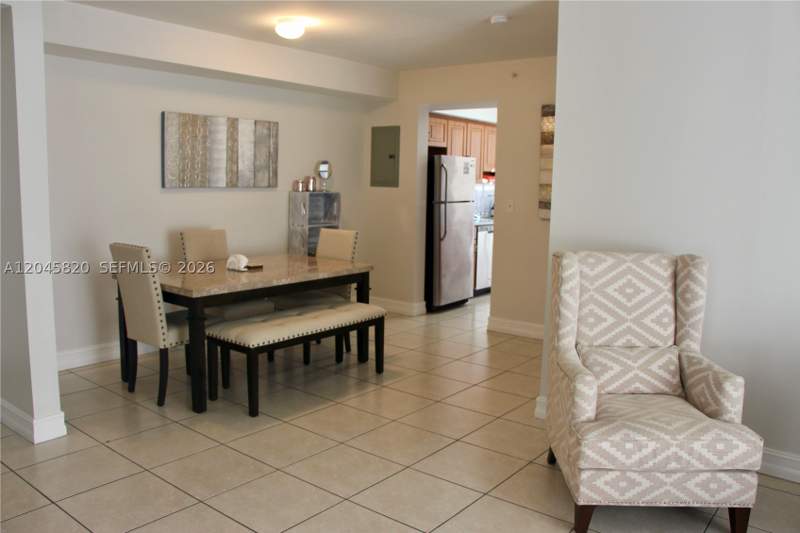 2 bedroom Condominium at 2501 Douglas Rd 304, Douglas Place Condo, Miami — photo 4