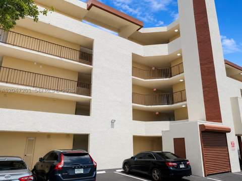 8870 Fontainebleau Blvd 106, Miami FL - photo 22 of 31