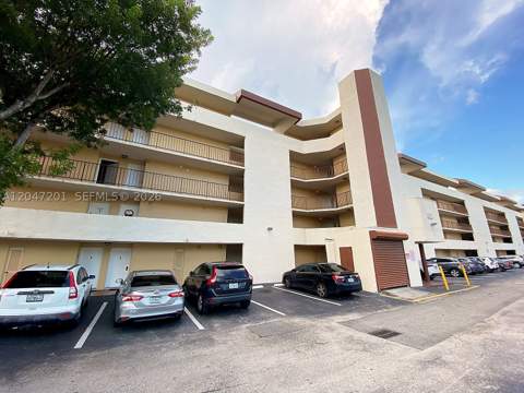 8870 Fontainebleau Blvd 106, Miami FL - photo 23 of 31