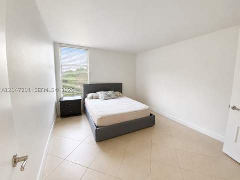 8870 Fontainebleau Blvd 106, Miami FL - photo 7 of 31
