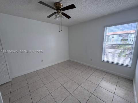 1725 W 60th St F222, Hialeah FL - photo 19 of 24