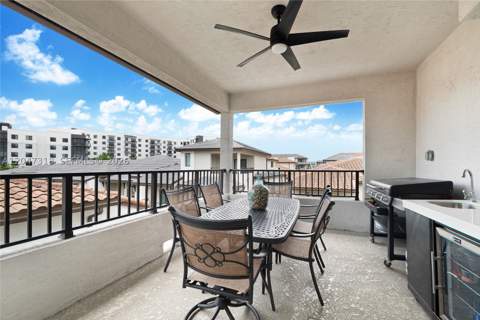 4605 NW 83rd Path, Doral FL - photo 6 of 30