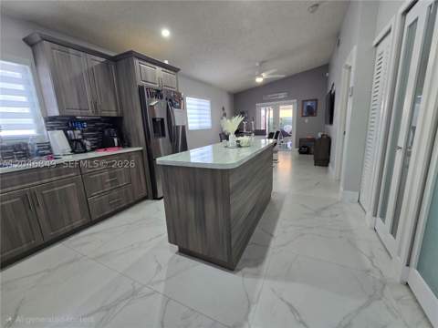 2727 W 70th St, Hialeah FL - photo 11 of 22