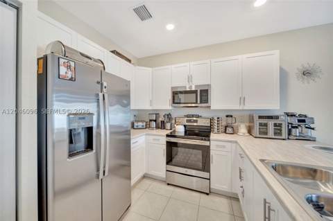 11295 W 34th Way, Hialeah FL - photo 14 of 62