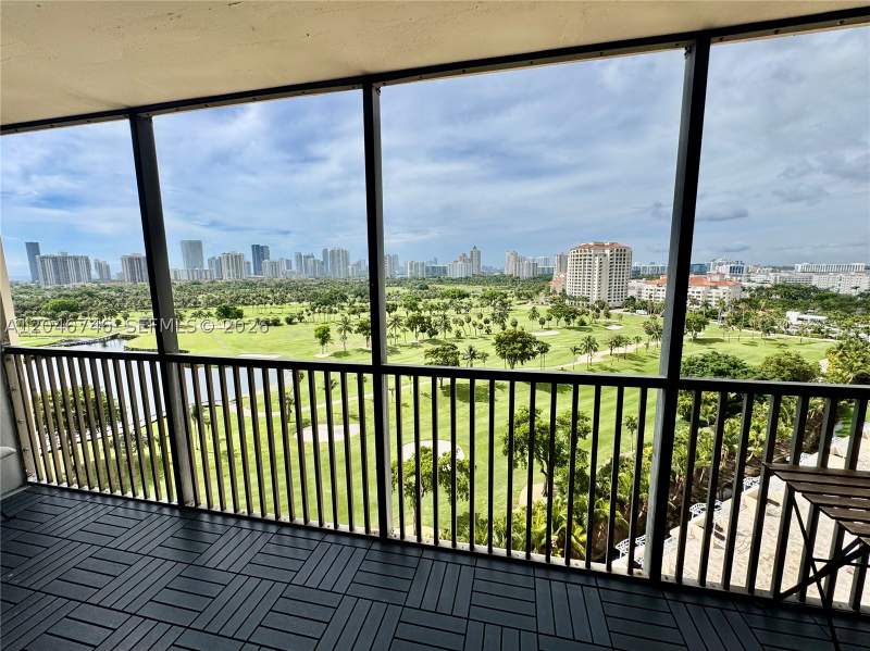 1 bedroom Condominium at 20379 W Country Club Dr 1537, Coronado Condo-Tower II, Aventura — photo 2