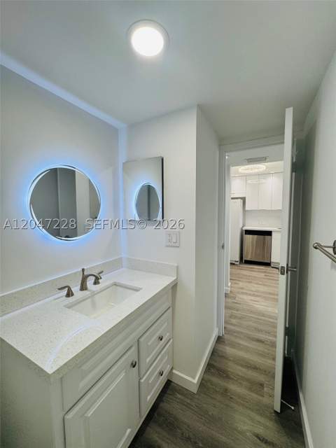 3675 N Country Club Dr 2007, Aventura FL - photo 15 of 51