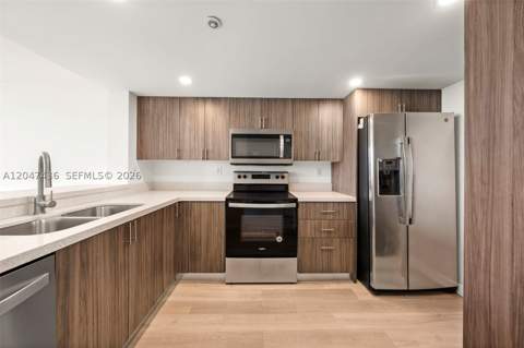2555 Collins Ave 706, Miami Beach FL - photo 12 of 47