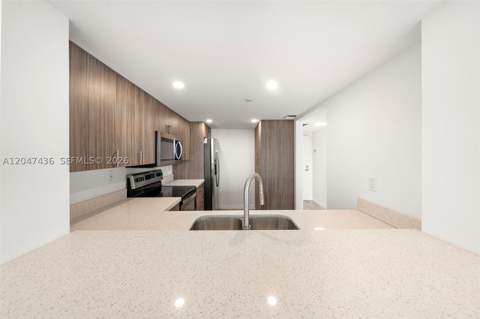 2555 Collins Ave 706, Miami Beach FL - photo 16 of 47