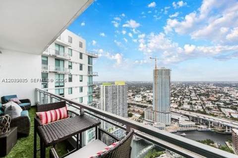 92 SW 3rd St 5108, Miami FL - photo 18 of 24